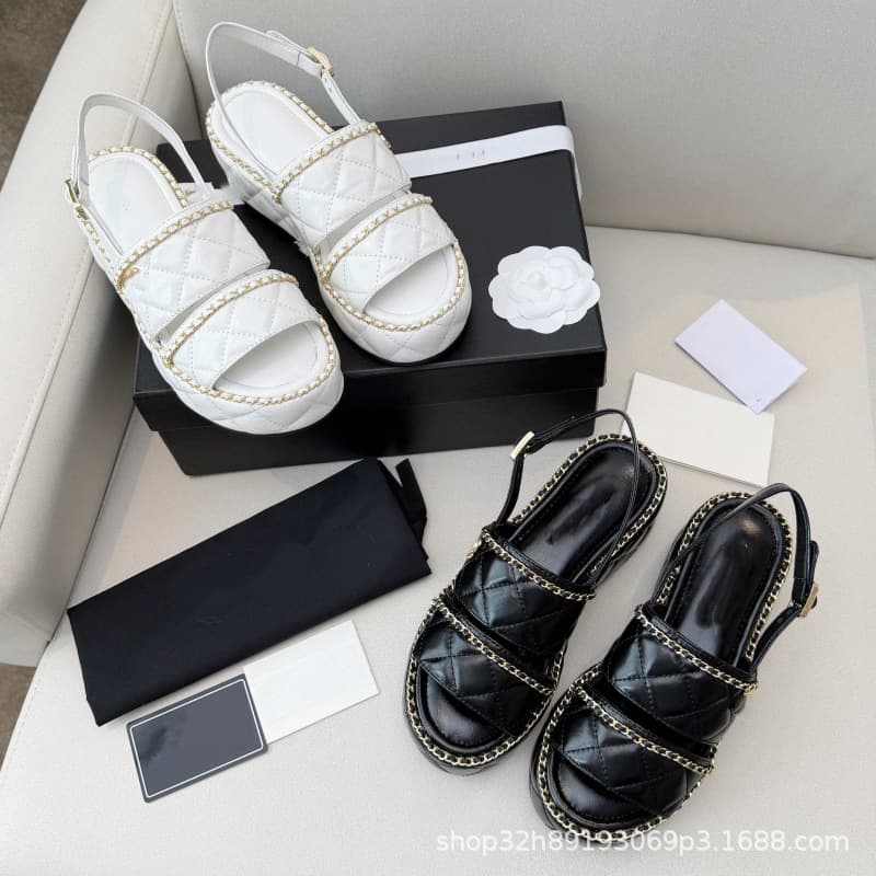 European and American Women's Celebrity Style Cross-border Dubai Middle East Netherlands High-end Genuine Leather Diamond Quilted Stitching Thick-sole Sandals Factory Wholesale