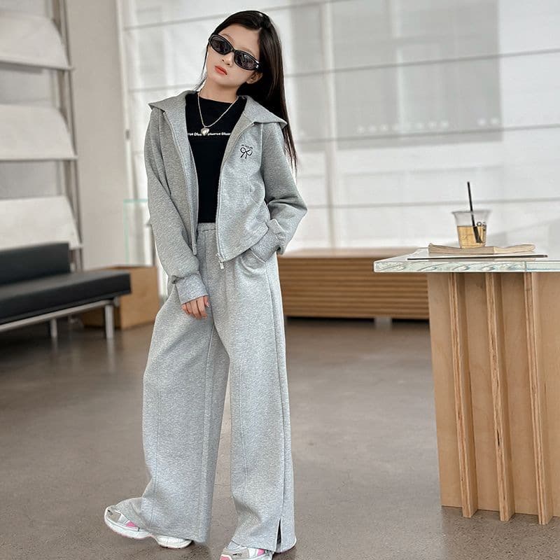 Girls' Autumn Zip-Up Jacket and Pants Two-Piece Set 2026 New Style for Older Kids Korean-Inspired Trendy Show Your Love Set Fashionable