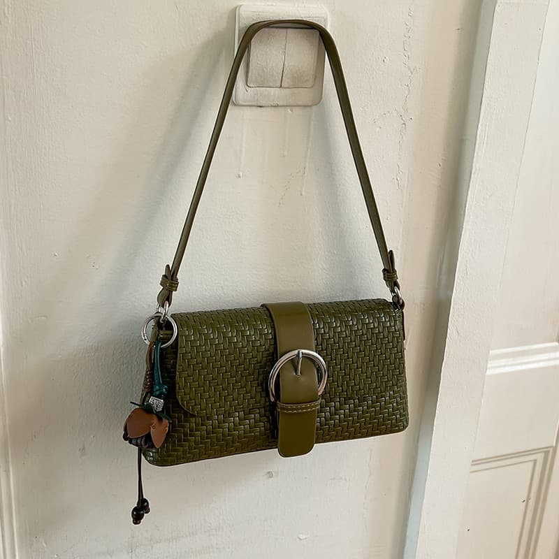 Simple weaving 2026 autumn new style fresh retro niche daily armpit bag fashionable one-shoulder cross-body small square bag