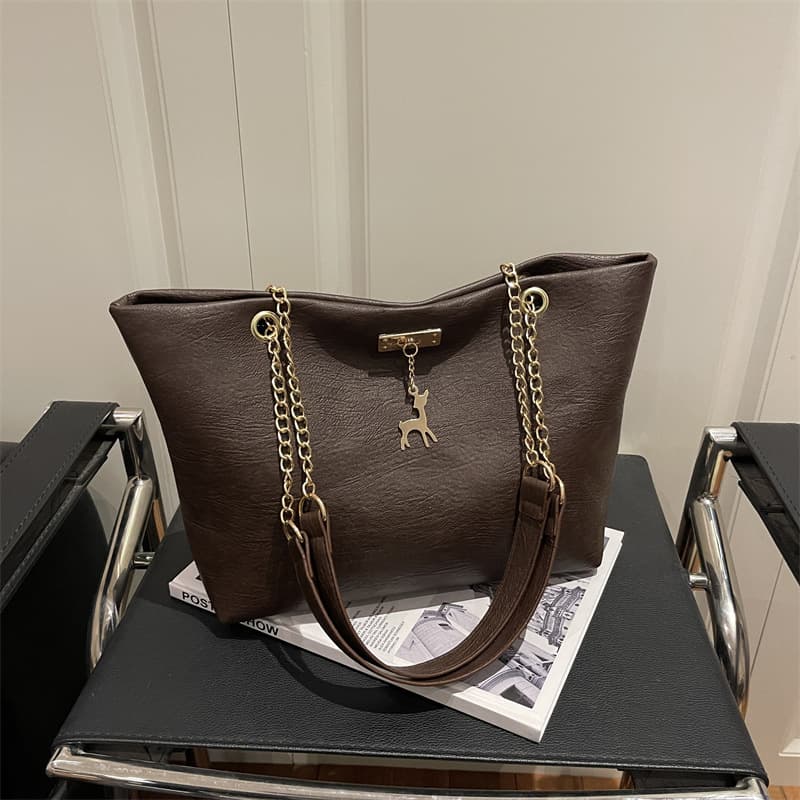 Large Capacity Women's Tote Bag, Fashionable Chain Strap, Single Shoulder, Premium Style, Trendy, Versatile, Commuter, Matte Finish