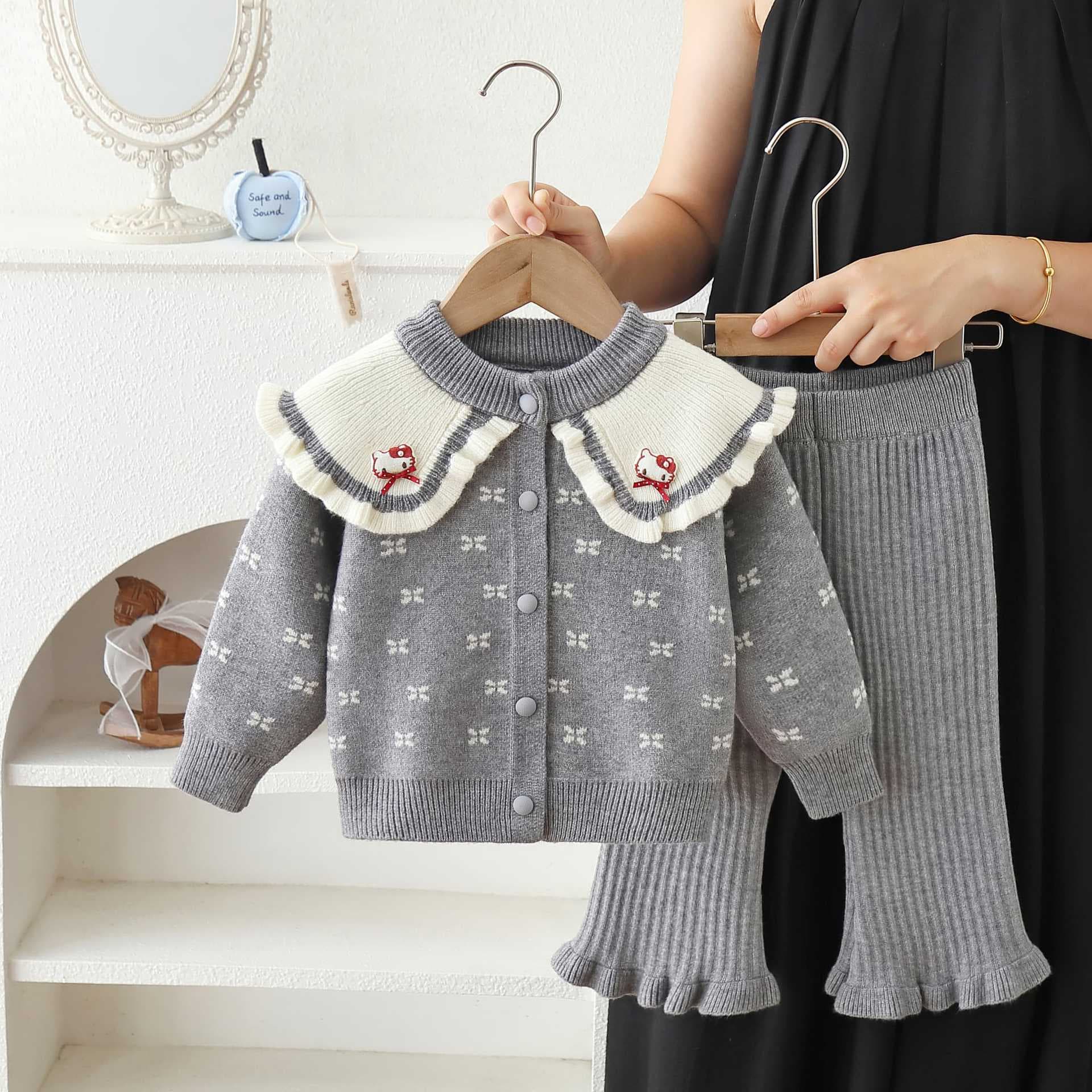 Girls' Sweater Set 2026 Autumn/Winter New Style KT Cat Bow Little Girl Big Lapel Knit Cardigan Two-Piece Set