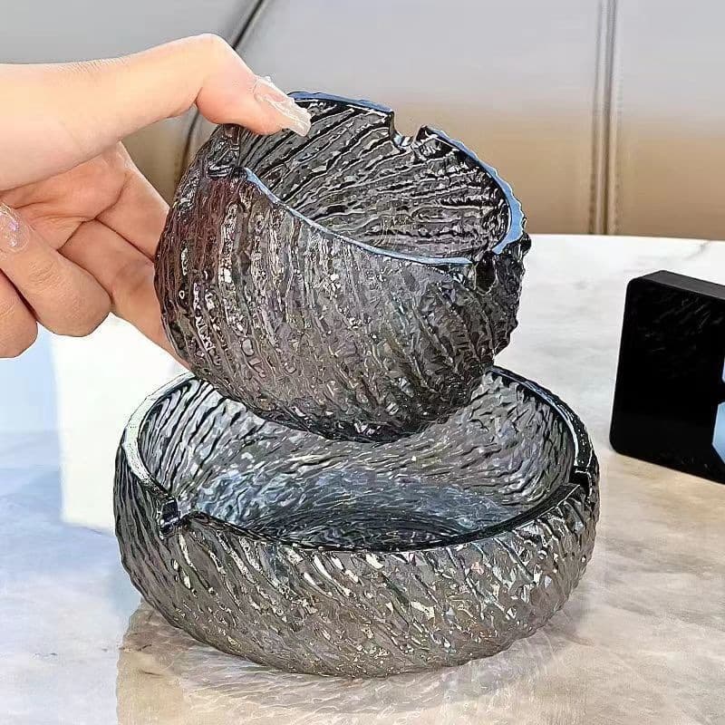 Light luxury ashtray, home business, high-looking glass ashtray, stain-resistant, fashionable, creative, large-capacity office ashtray