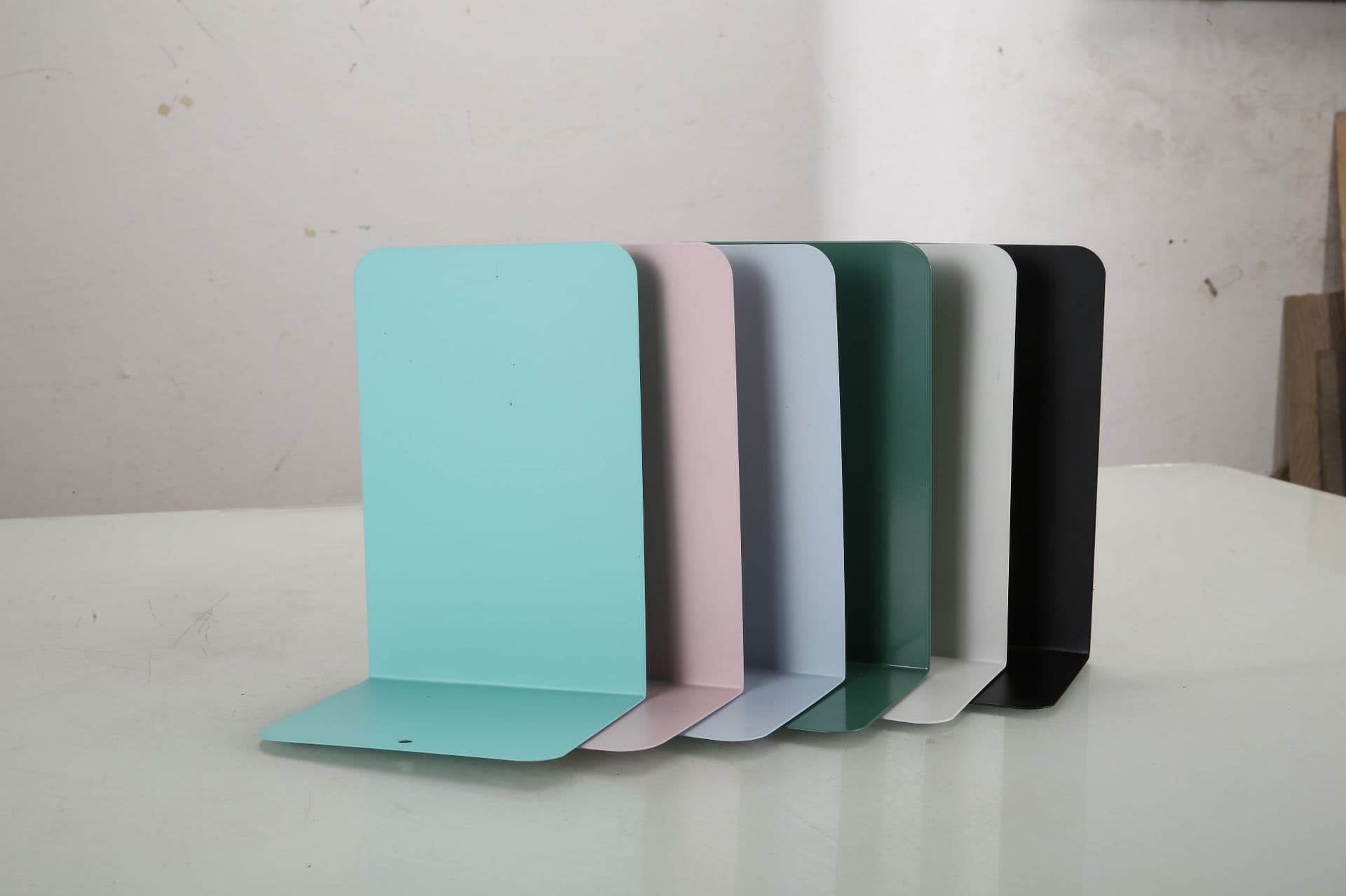 L-Shaped Bookend Stand with Book Clamp and Support, Creative Extendable Book Divider for Student Reading and Study Use