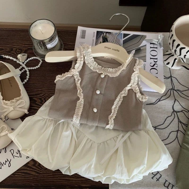 Girls suit 2025 new summer style small fragrance children's lace vest white flower bud skirt