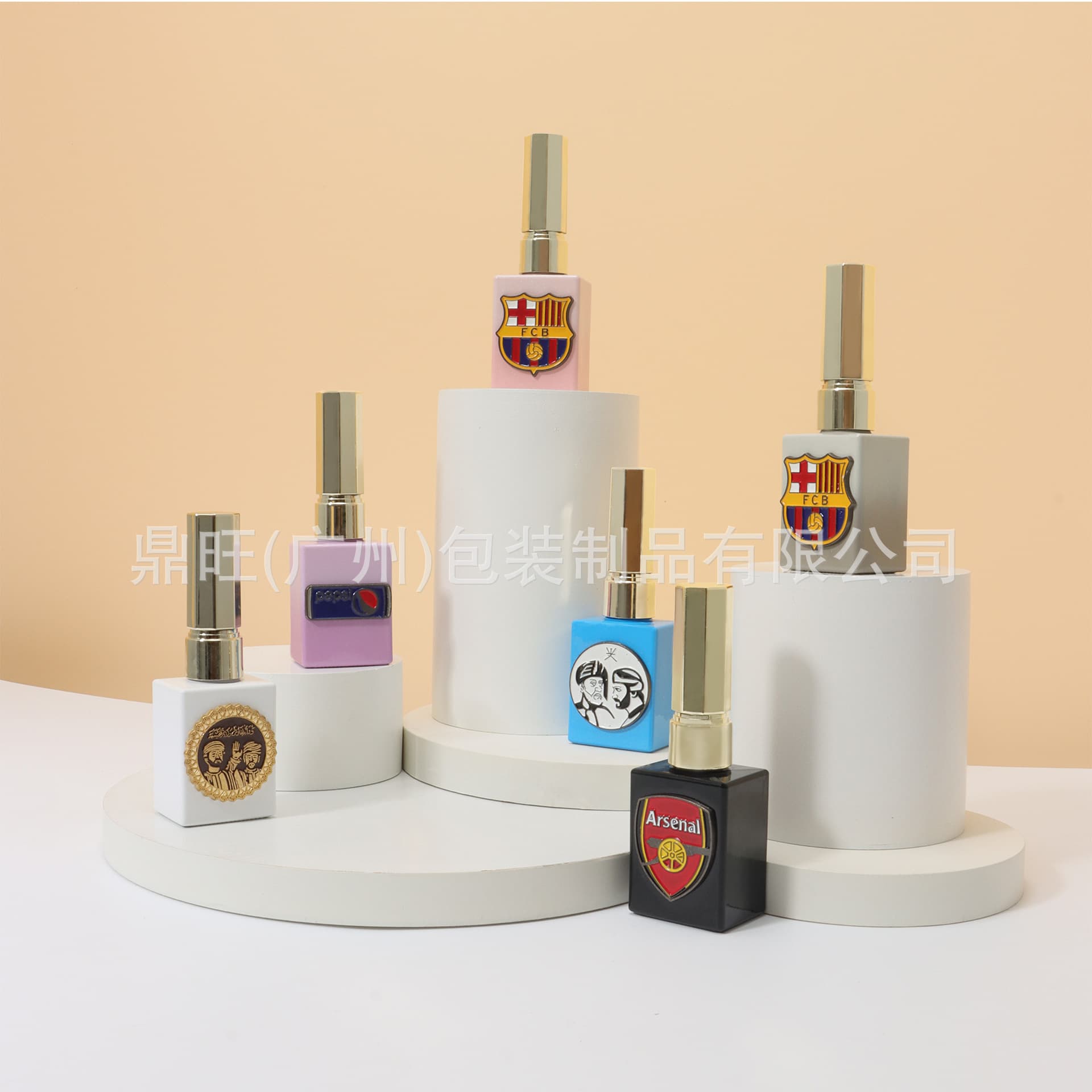 Factory Direct 12ML 15ML Nail Gel Bottles, Can Attach Metal Accessories, Custom Color and Logo, Functional Bottle