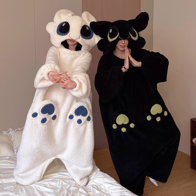 Couples Onesie Pajamas for Women, Autumn/Winter Coral Fleece Thick Warm Cartoon Toothless Robe, Wearable Outside, Couples Style