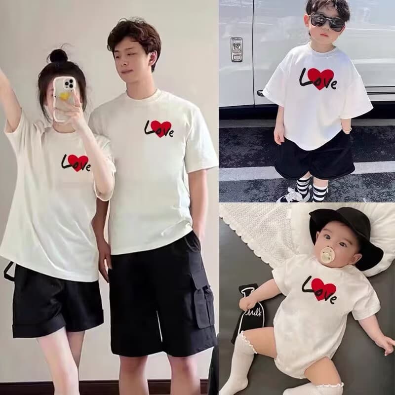 A family of four, baby's 100th birthday, taking photos, caring parent-child outfits, versatile casual family portrait, 2025 summer new style