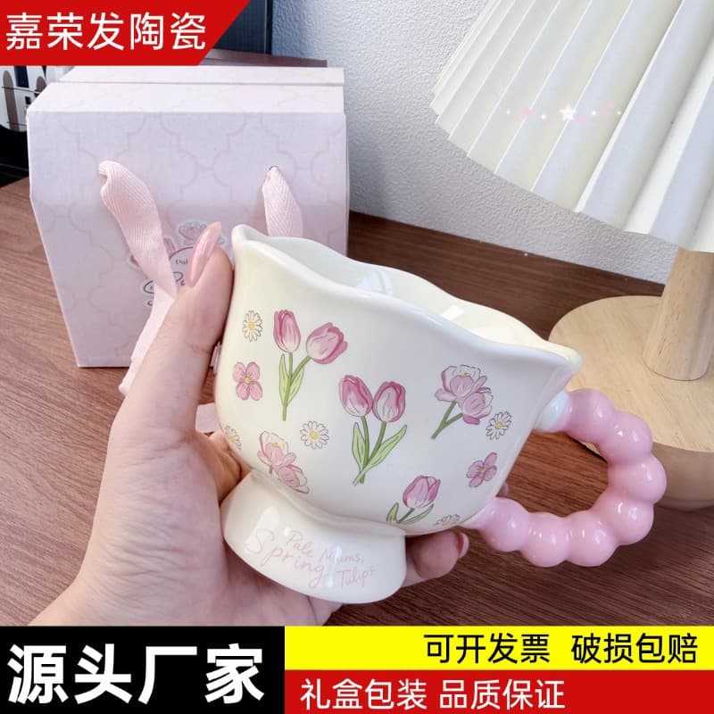 Drop Shipping Premium Ceramic Mug Gift Box High-End Creative Souvenir with Spoon