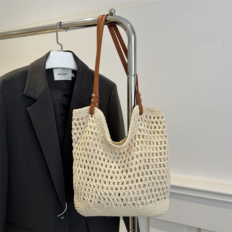 Elegant Single-Shoulder Beach Vacation Bag for Women 2025 Sandbag Woven Large Capacity New Straw Woven Tote Bag for Commute