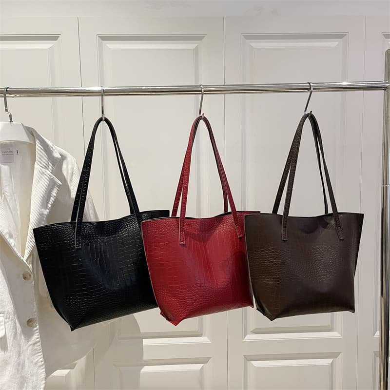 2025 Retro Large-Capacity Crocodile Pattern Women's Fashion Mother-Child Commuter Shoulder Underarm Tote Bag