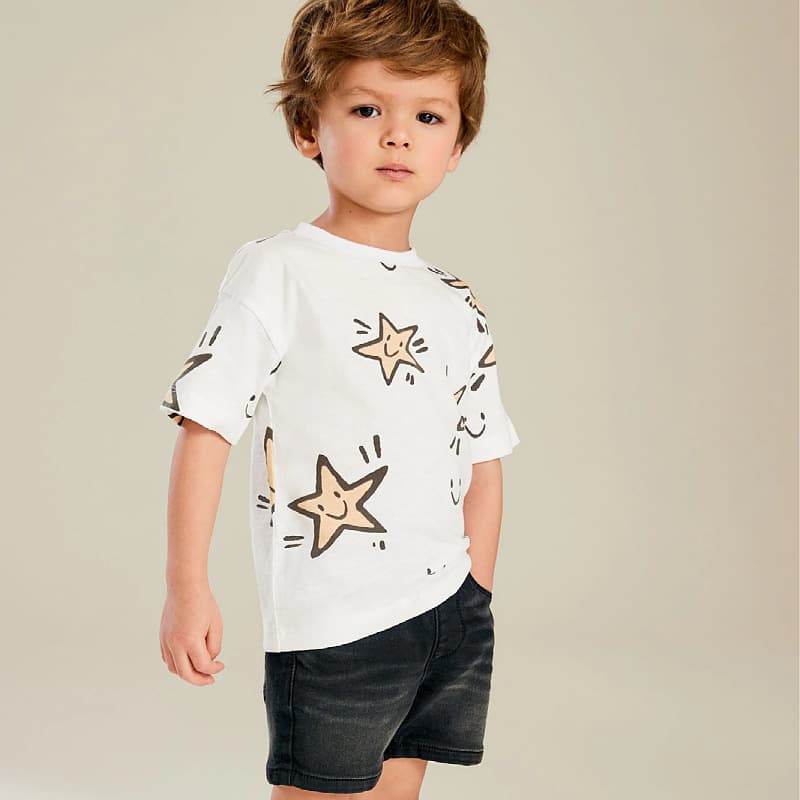 2026 summer boys new white T-shirt European and American trendy short-sleeved boys T-shirt distribution and delivery