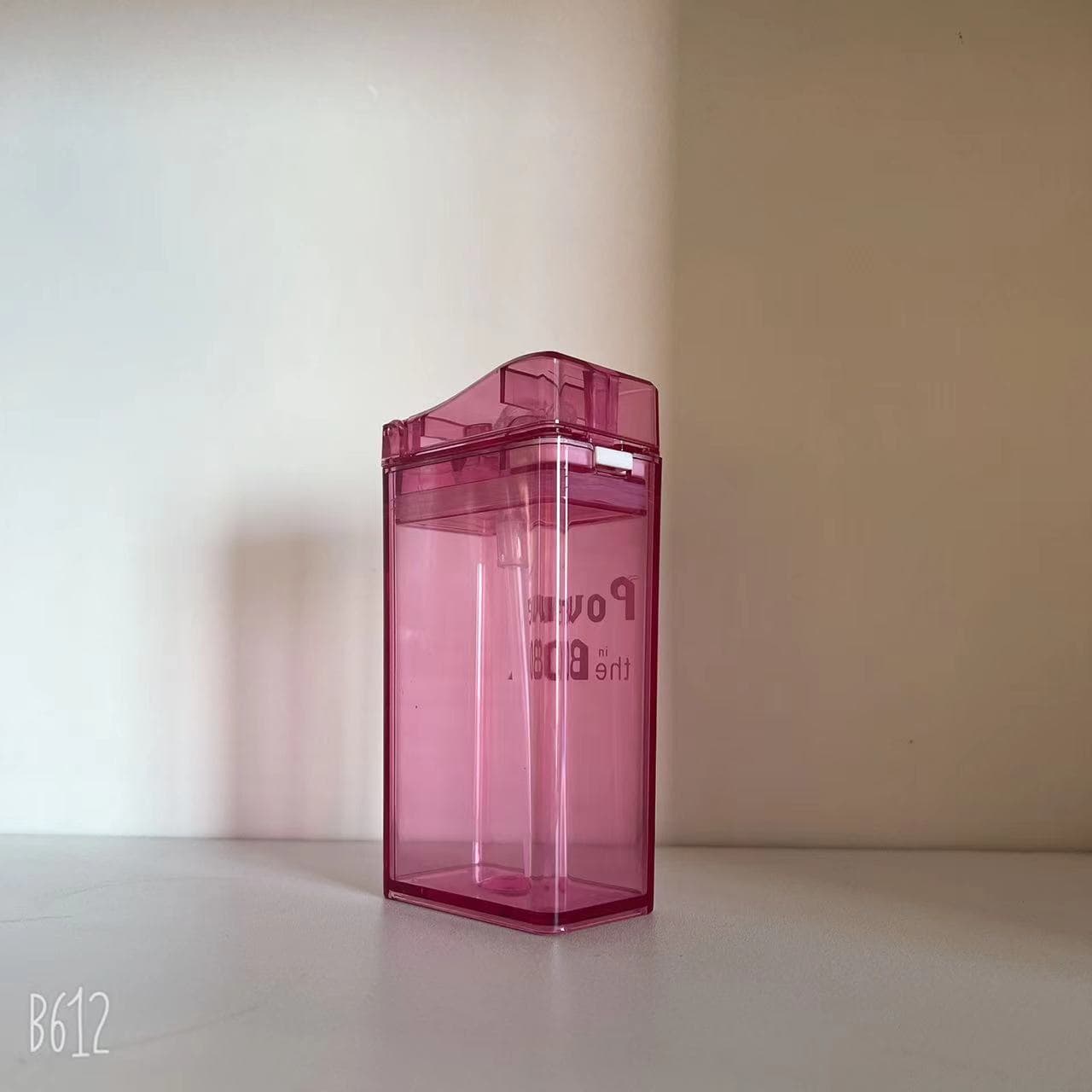 In Stock Kids Square Straw Water Bottle for Home Outdoor Travel, Easy to Carry Cup