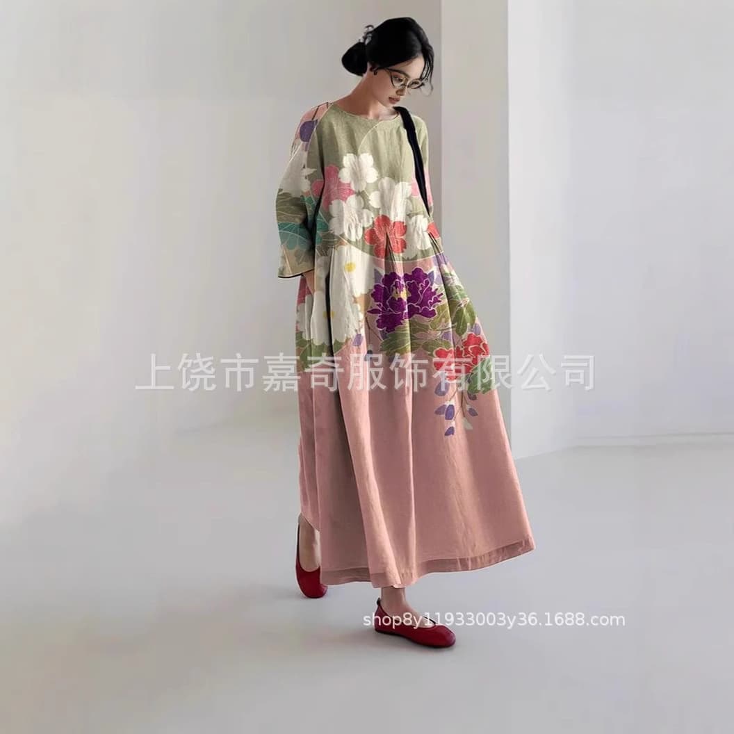 2025 New Retro European and American Cross-Border Round Neck Niche Pattern Short Sleeves