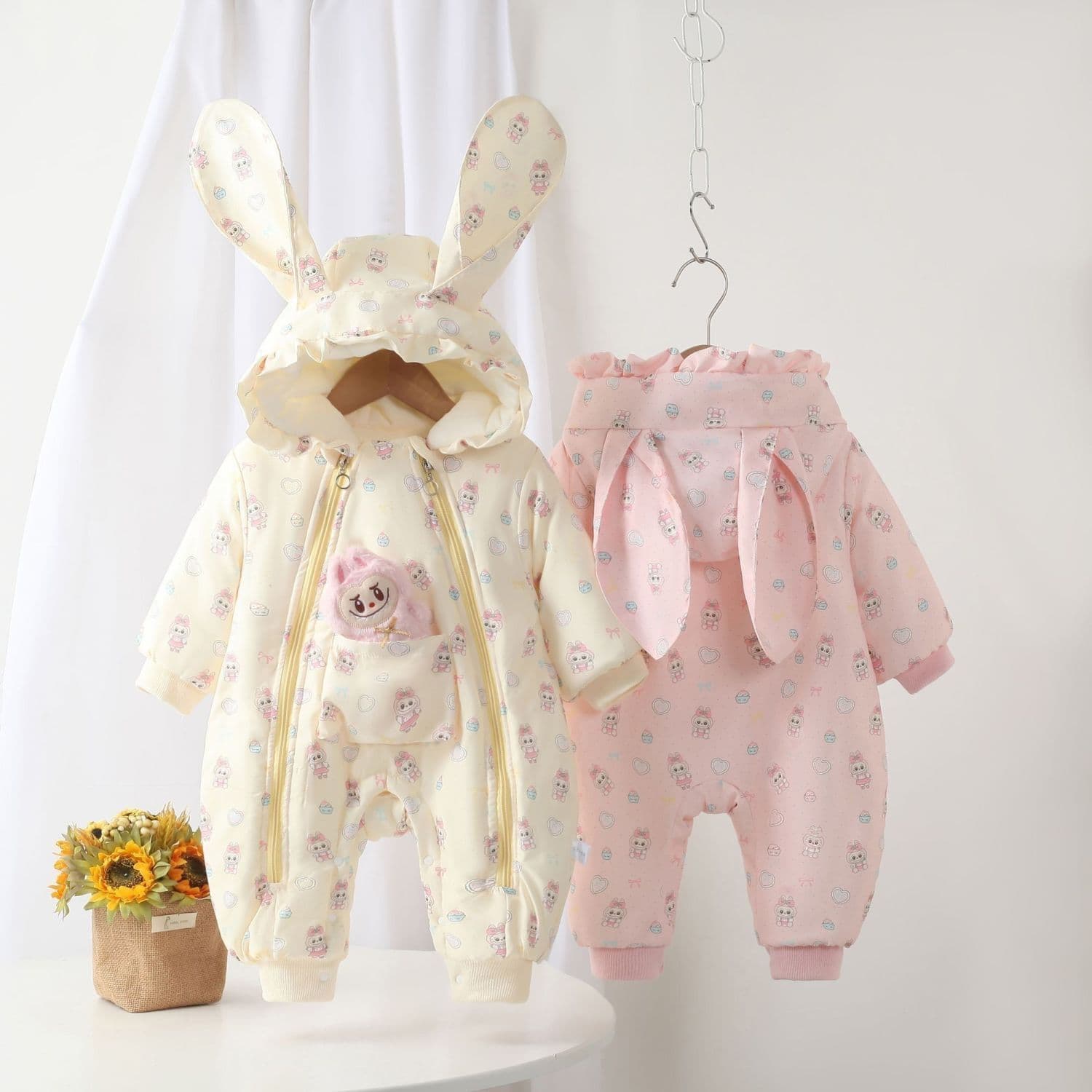 Baby clothes, winter clothes, thickened quilted onesies, warm cotton clothes for small-month-old babies, going out clothes, hug clothes, winter