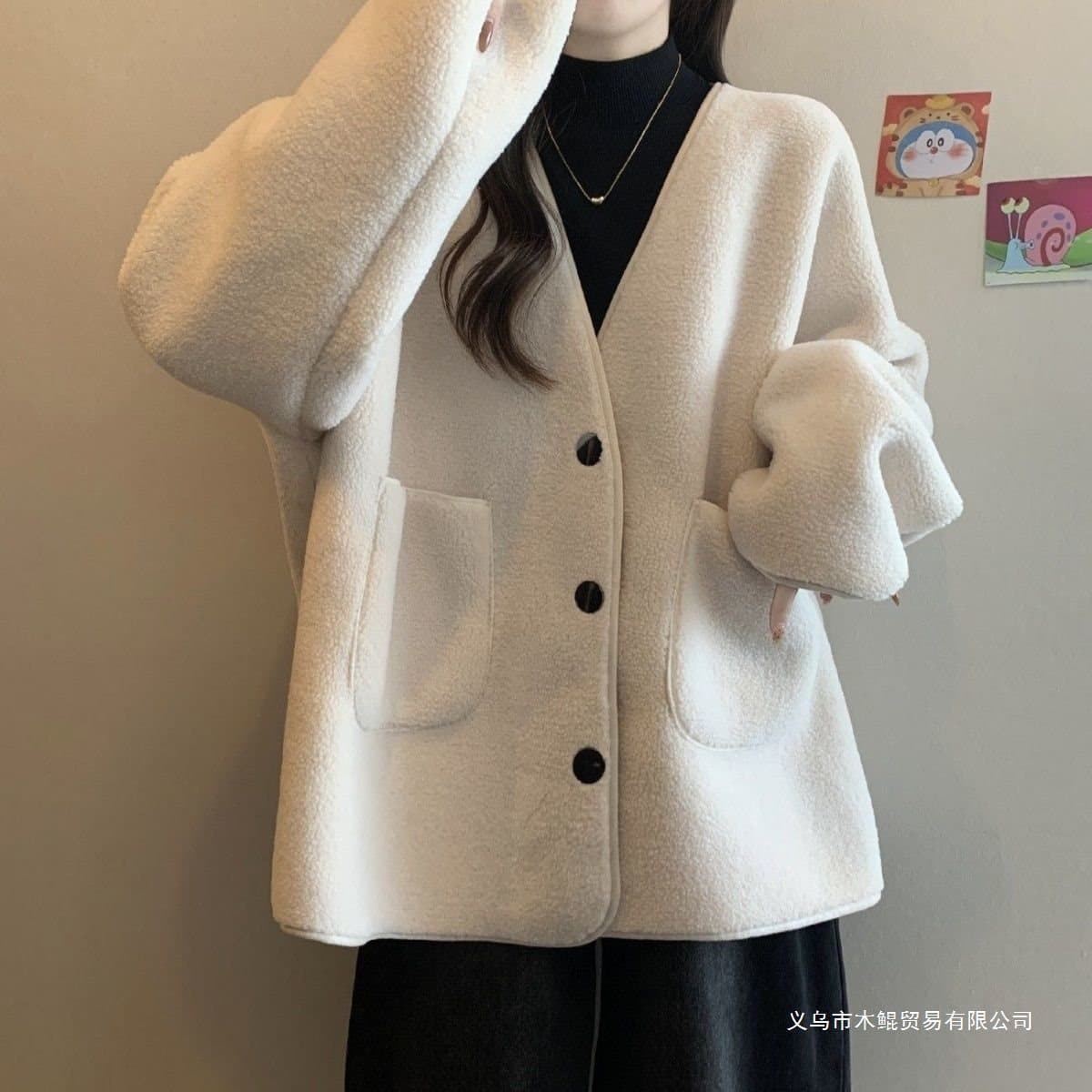 Plus-size women's winter thick lamb wool coat with a collar and long sleeves