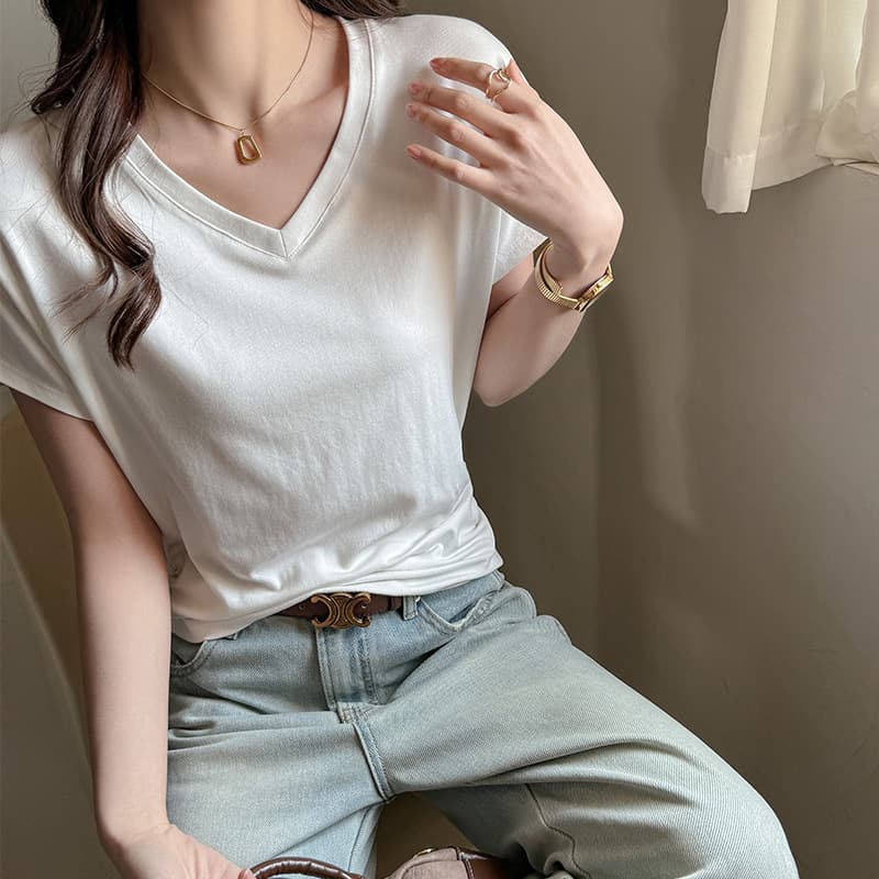 Solid Color Batwing Sleeve V-Neck Short Sleeve T-Shirt for Women, 2025 New Style, Versatile Casual Top with Right Angle Shoulders