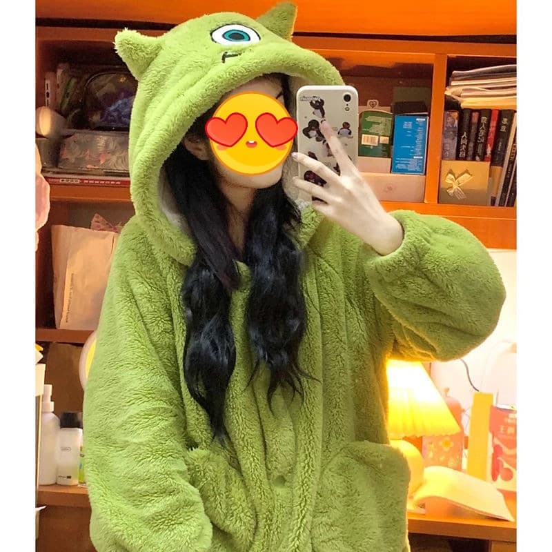 Cute Big-Eye Monster Hooded Coral Fleece Pajamas Women 2025 New Winter One-Eyed Monster Robe Homewear Winter