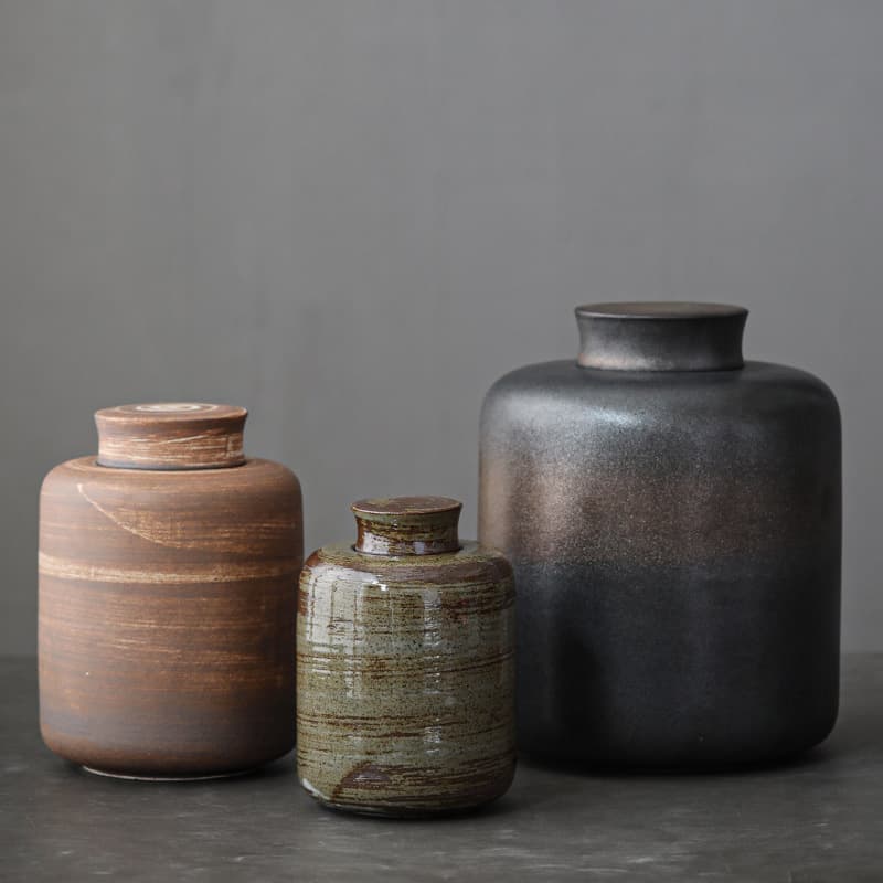 Custom Logo Coarse Pottery Tea Canister Ceramic Kiln-Change Storage Jar for Dry Food, Herbs, Nuts, and Tea Airtight Storage