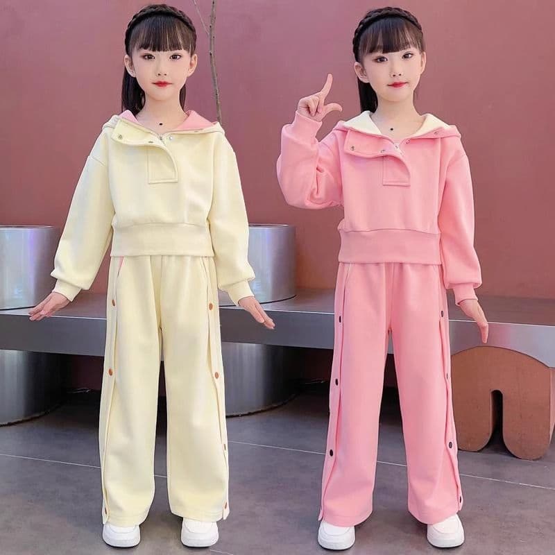 Autumn and winter new sports suit 2026 medium and large girls autumn and winter Korean style fashion internet celebrity hooded sweatshirt others