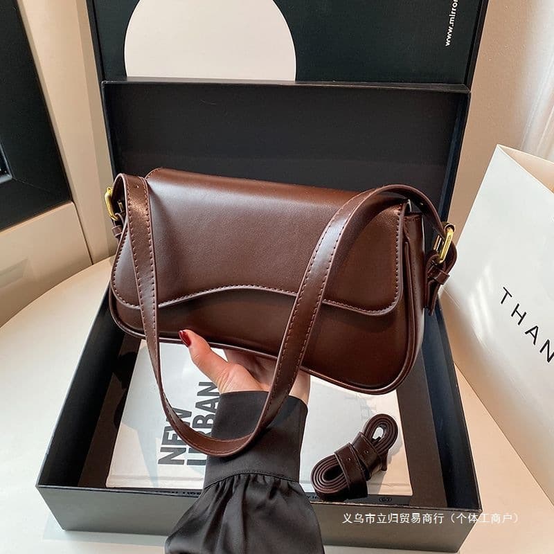High-Quality Underarm Bag Women 2025 New Fashion Niche Design Shoulder Crossbody Bag Versatile Simple Square Bag