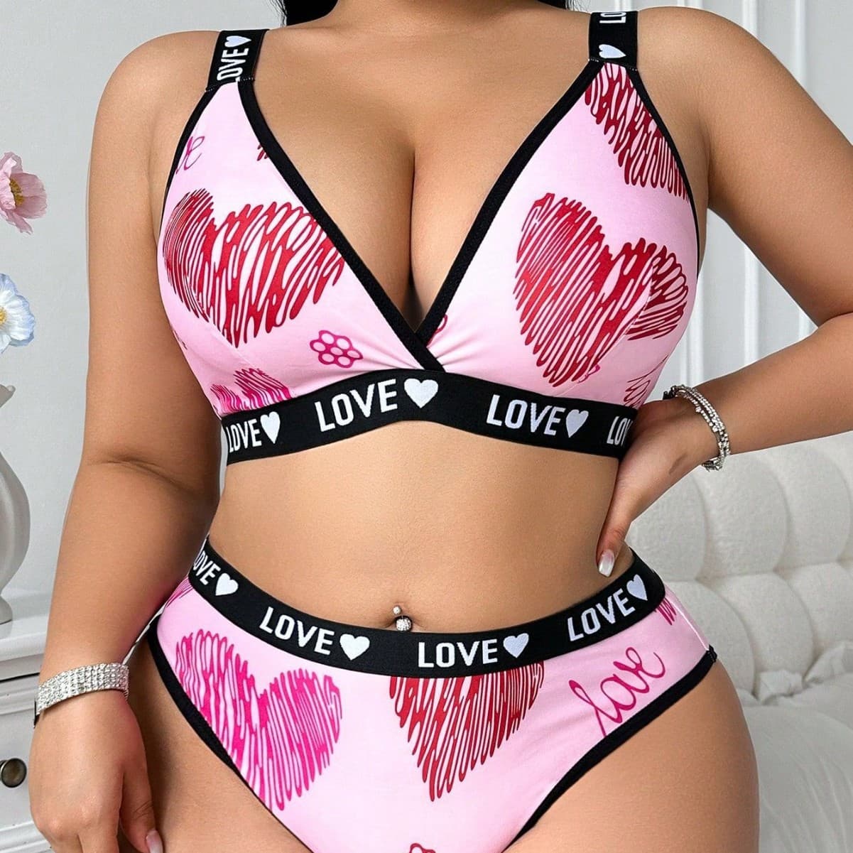 2026 New European and American Cross-Border Plus Size Wire-Free Bra Heart Letter Print Deep V Thin Cup Bra Set for Women
