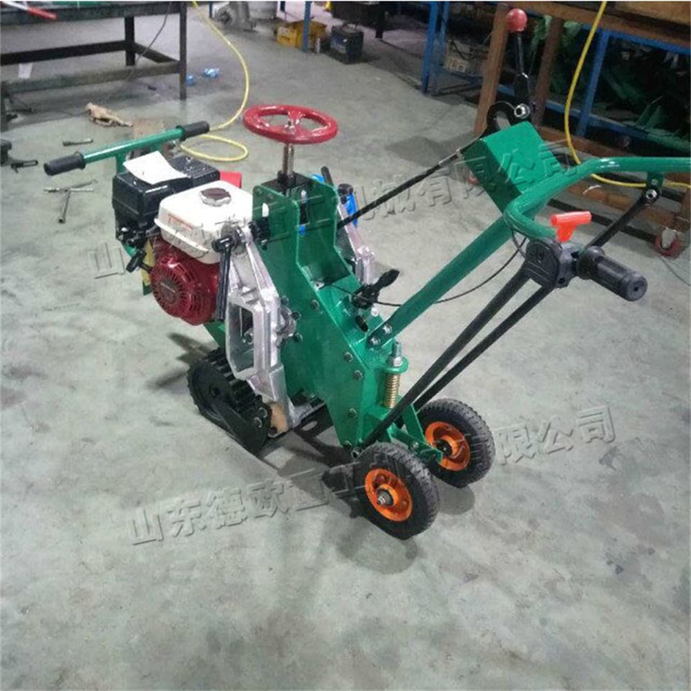 Walk-behind Lawn Transplanting Machine Gasoline Lawn Sod Cutter for Farms and Ranches Manila Grass Field Transplanting Equipment