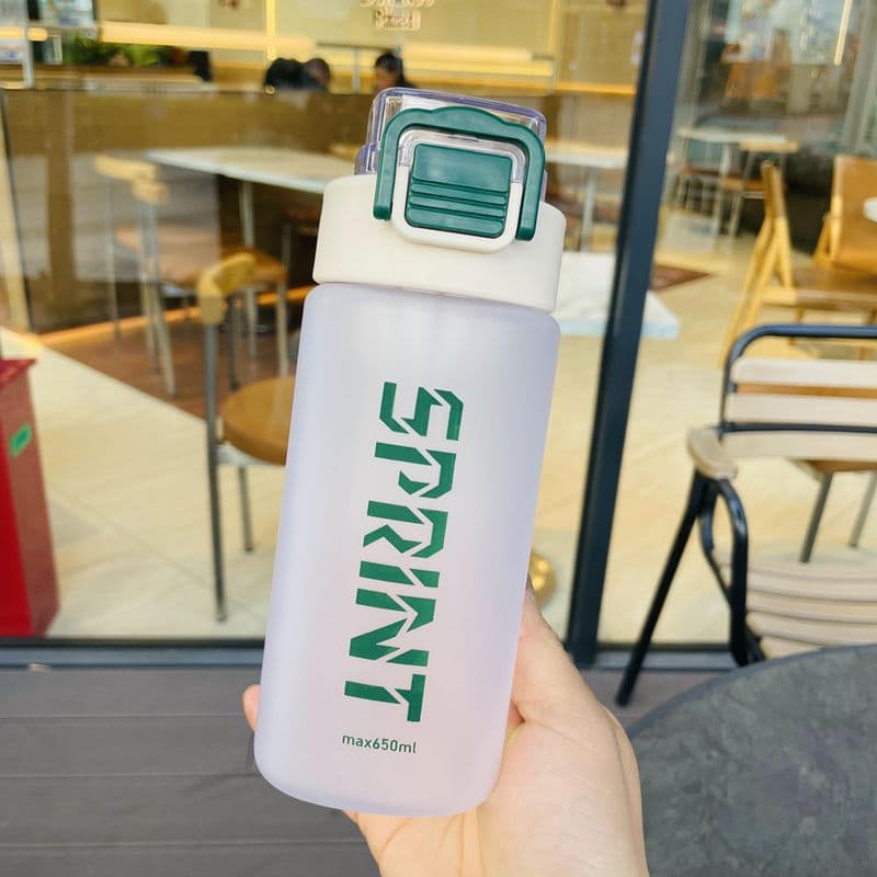 New Student Frosted Sports Water Bottle for Men, Large Capacity Plastic Cup, Fitness Water Jug with Straw