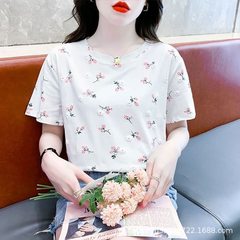 Round neck heavy industry printed short-sleeved T-shirt for women 2026 new summer design niche casual versatile top foreign trade