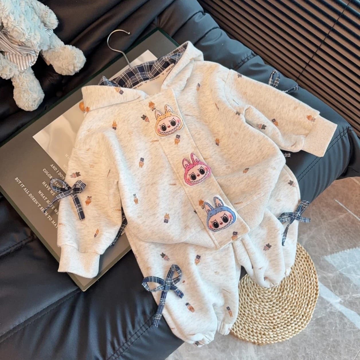 [Labubu] 2025 New Autumn Sweatshirt Set for Girls, Parent-Child Outfit, 3D Doll Two-Piece Set [Qingqing]