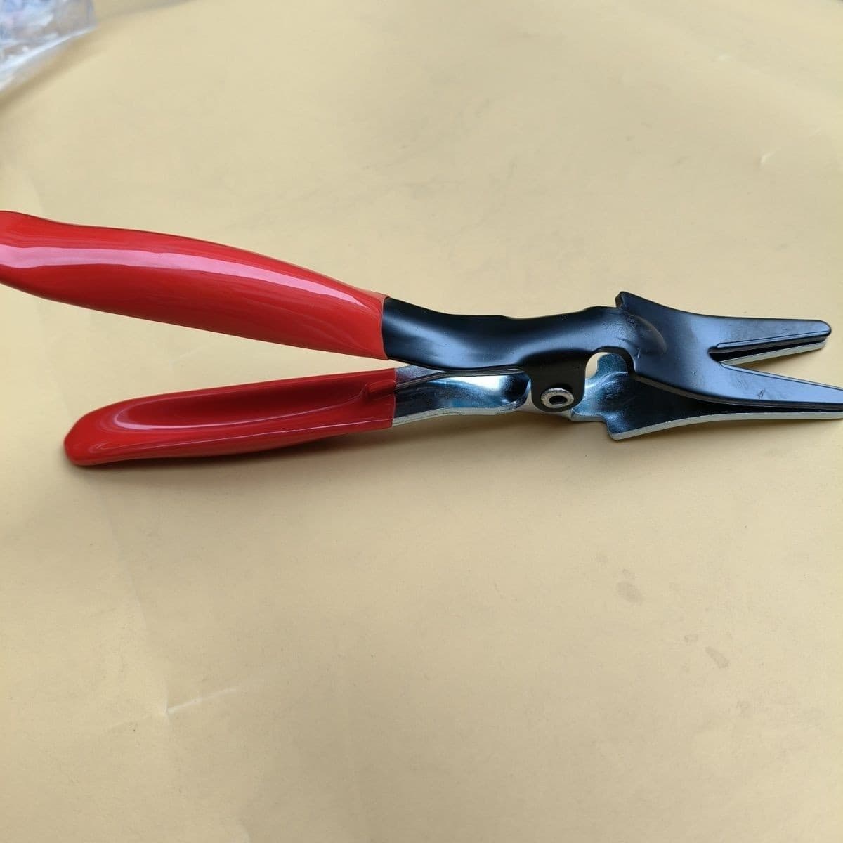 Automotive Hose Separator Tool for Water and Oil Lines, Pipe Removal Pliers, Gasoline Tube Separator Pliers
