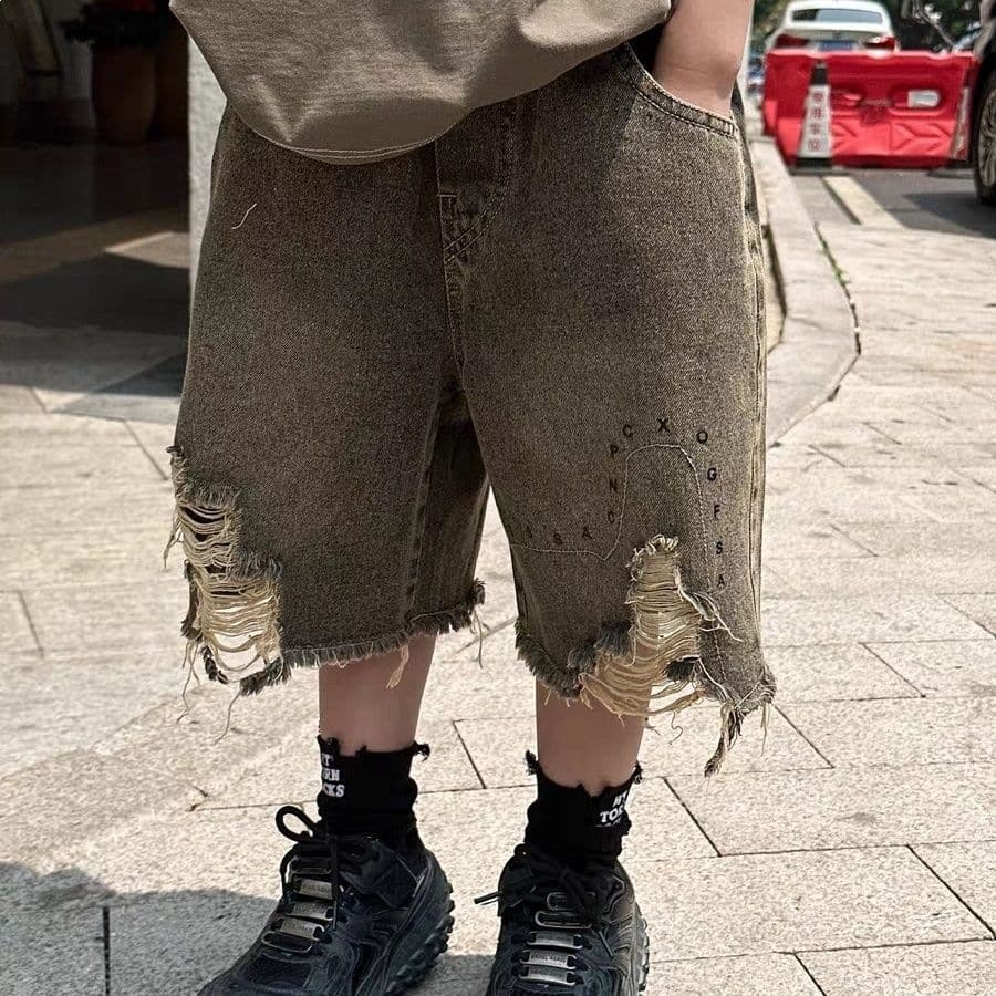 Boys' Ripped Denim Shorts Summer New Children's Cool Retro Five-Point Pants Fashionable Loose Cool Shorts Trendy