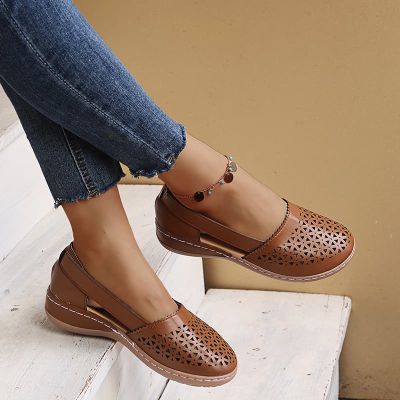 Export Cross-Border Women's Summer Fashion Sandals, Closed Toe Hollow Out Large Size Wedge Heel Women's Shoes, Thick Sole Flats, Women's Shoes Wholesale