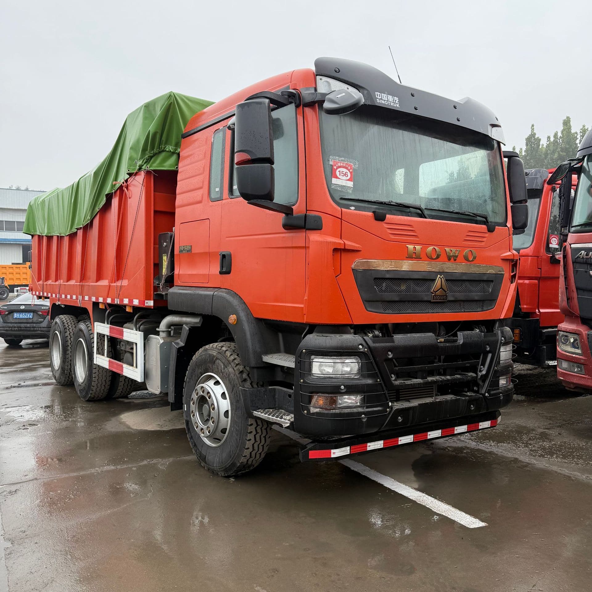 Foreign trade heavy-duty HOWO 400 horsepower dump truck HOWO TX new tipper truck, used dump truck stock vehicle