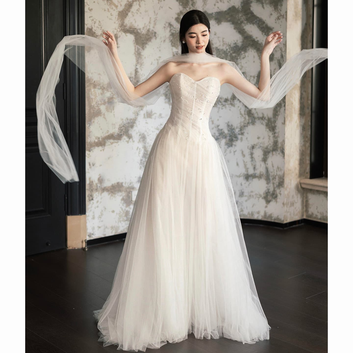 Cross-Border Strapless Light Wedding Dress, Elegant Bride Evening Gown, High-End Sense Travel Photography Vintage Long Wedding Dress