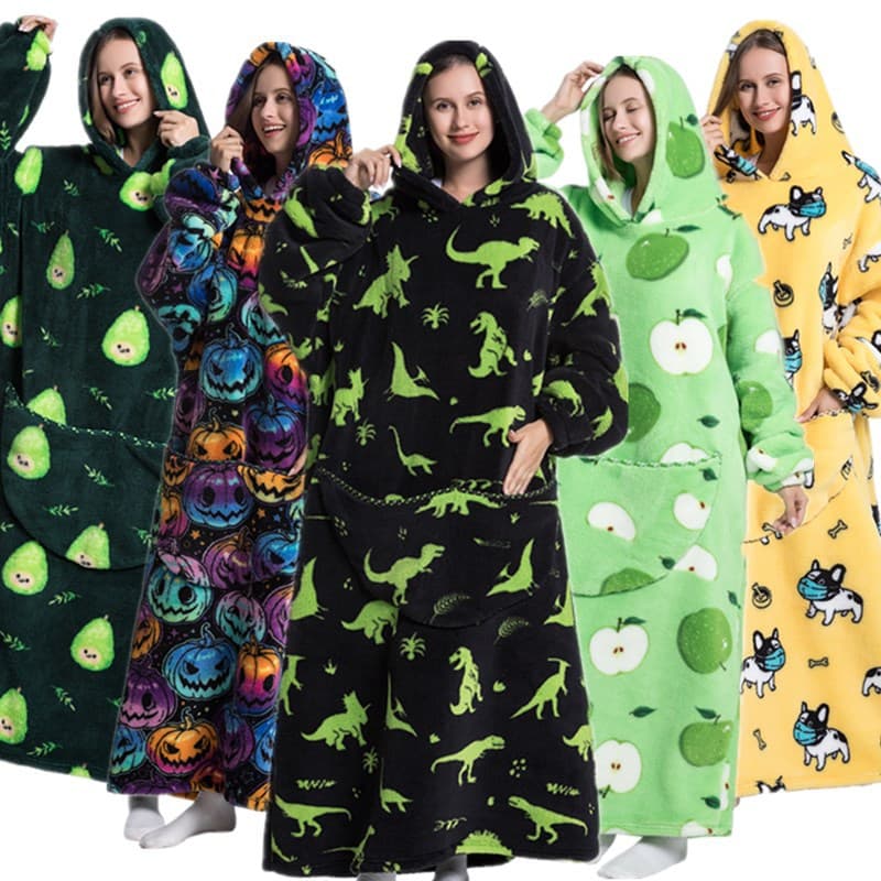 New cross-border Amazon cold clothing lazy blanket hooded and long bare feet thickened women's home pajamas autumn and winter cute