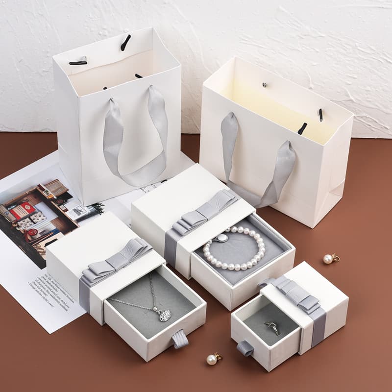 New ready-made drawer jewelry box packaging pull-out jewelry gift box earrings necklace ring bracelet box