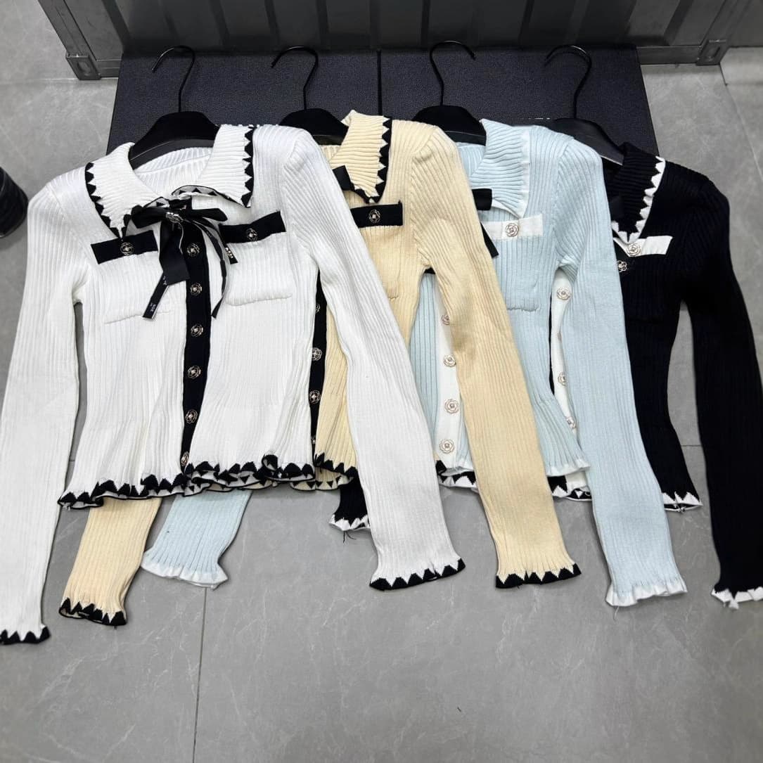 2025 New Autumn and Winter Lapel Bow Knitwear Cardigan Elegant Short Ear-Shaped Slimming Look Top