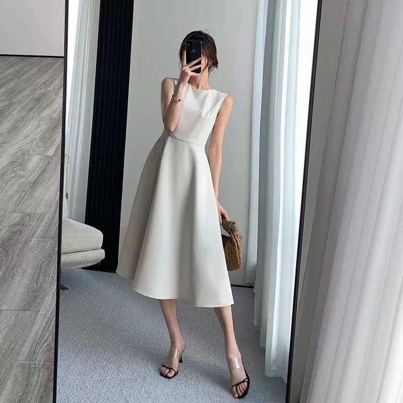 White dress sleeveless dress dress 2026 summer new style waist slimming round neck long dress formal dress dress