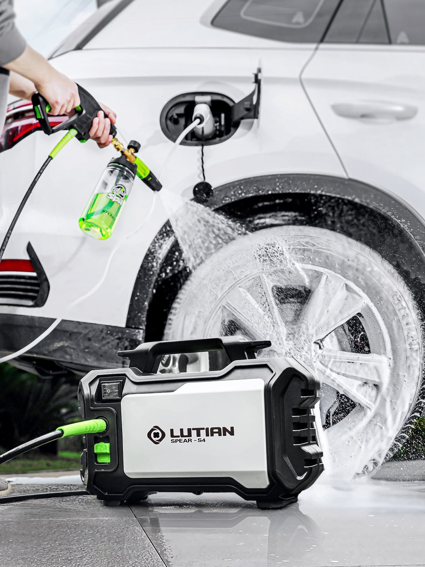 Greenfield Portable High-Pressure Car Washing Machine 220V Fully Automatic Household Car Cleaning Tool High-Power Water Gun