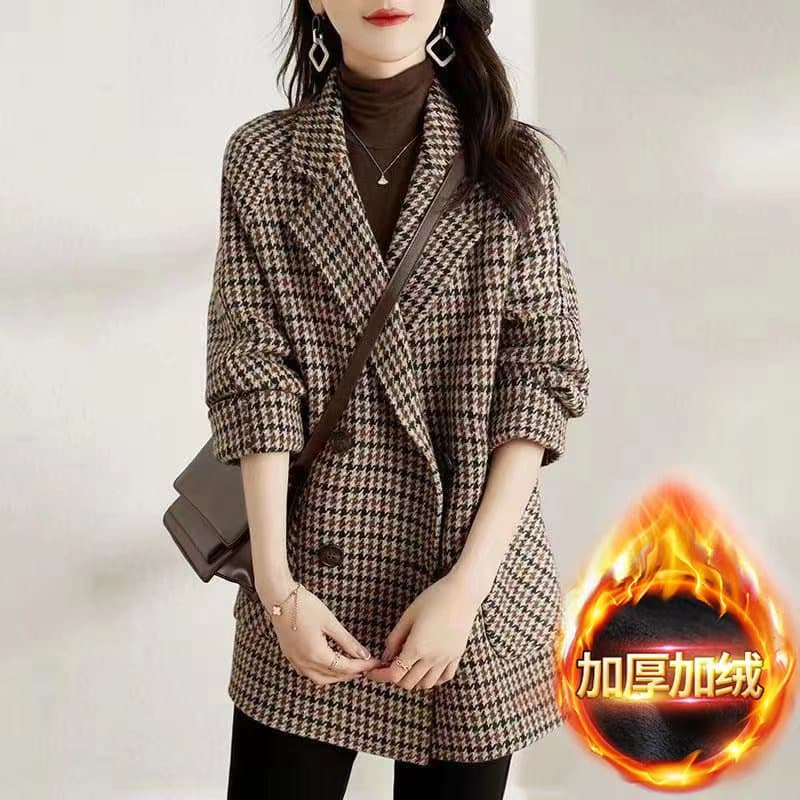 New Autumn Winter Houndstooth Wool Coat with Notched Lapel, Loose Fit Women's Fashionable Mid-Length Woolen Outerwear