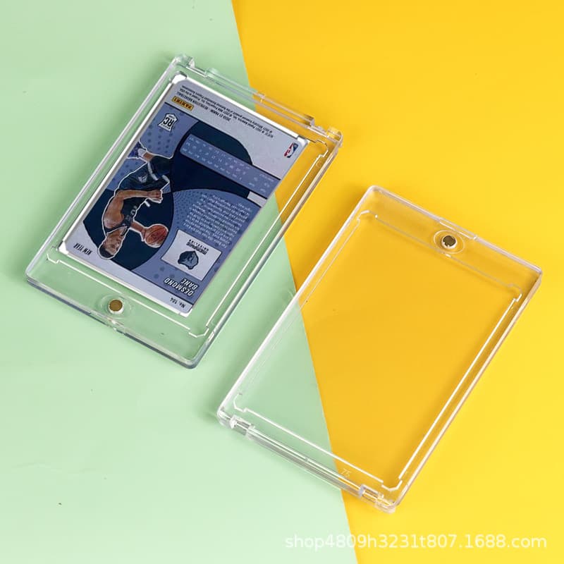 Strong Magnetic 35PT Card Brick Game King Ultraman NBA Star Card Magic: The Gathering Cartoon Card Holder Transparent Protective Case
