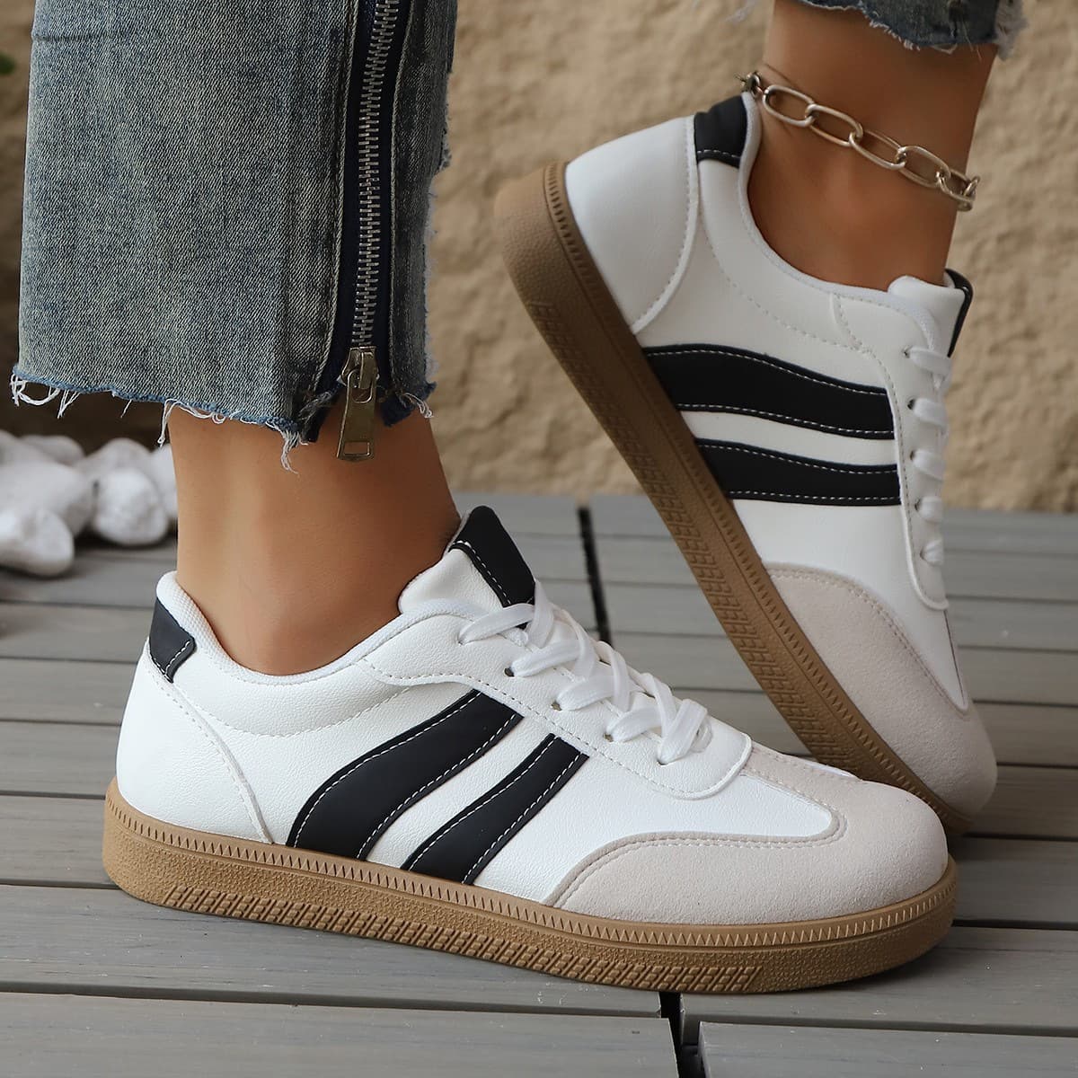 Vintage Red German Trainer Shoes 2025 Autumn New Style Versatile Flat Casual Sneakers Large Size Women's Shoes for Export