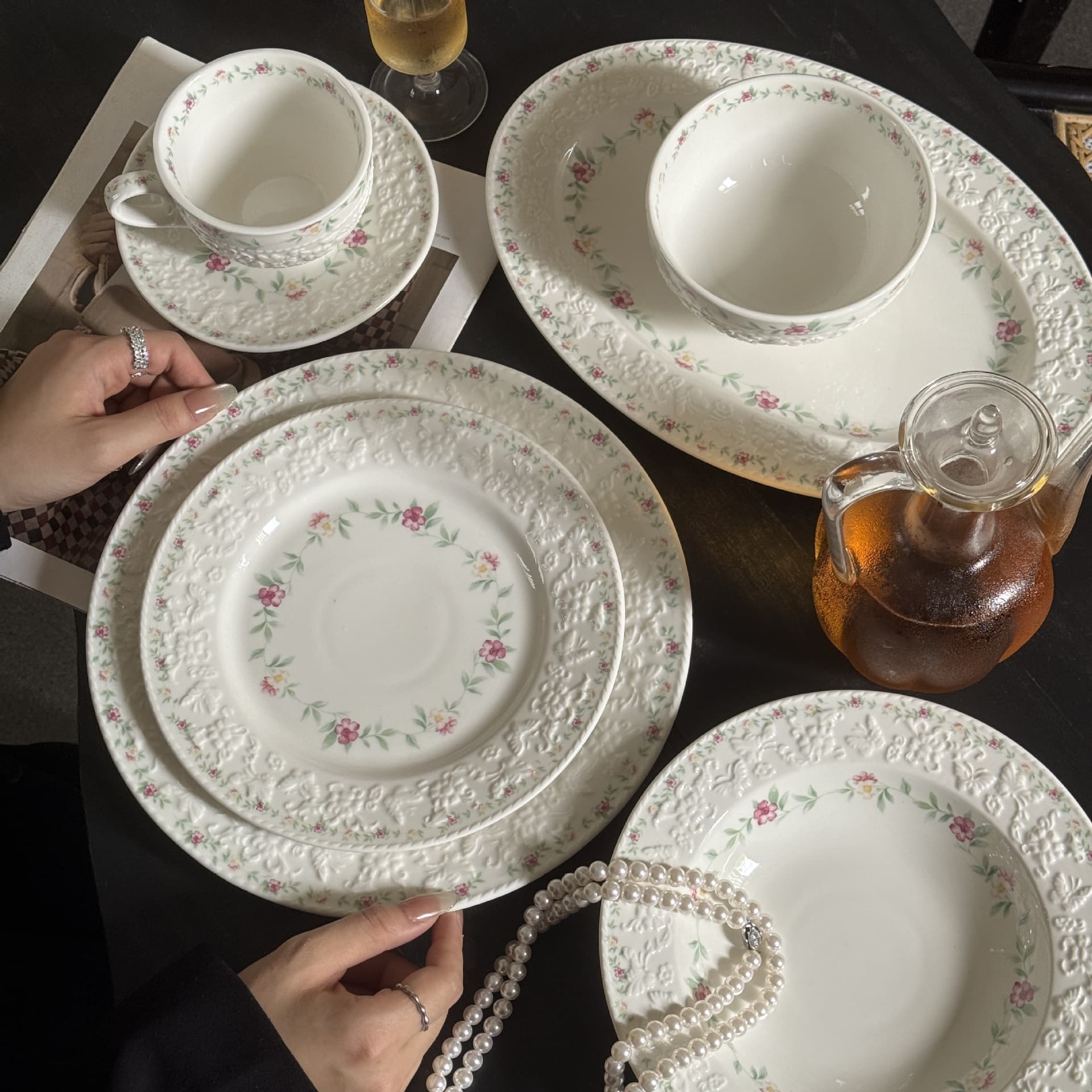 French Medieval Holiday Romantic Rose Manor Embossed Flower Ceramic Plate Dessert Plate Soup Plate Tableware Set