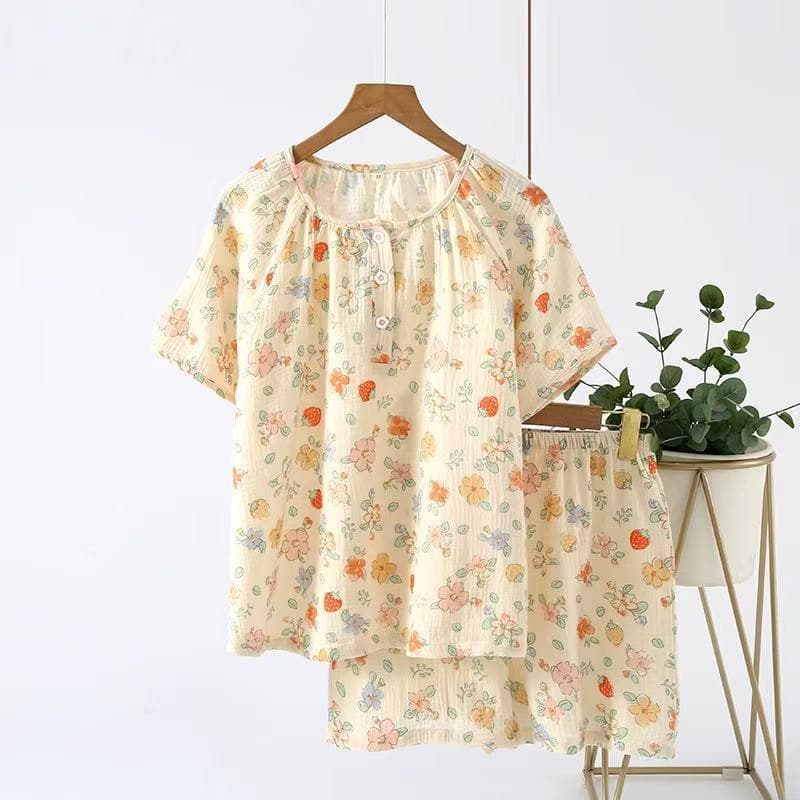 Strawberry print suspender pajamas set, girls summer loose crepe shorts, sweet and cute home wear for women