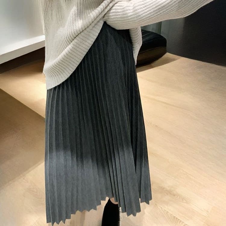 New Fall/Winter Gray Pleated Skirt for Women, Korean Lazy Style, High-Waist Elastic, Versatile Slimming A-Line Midi Length