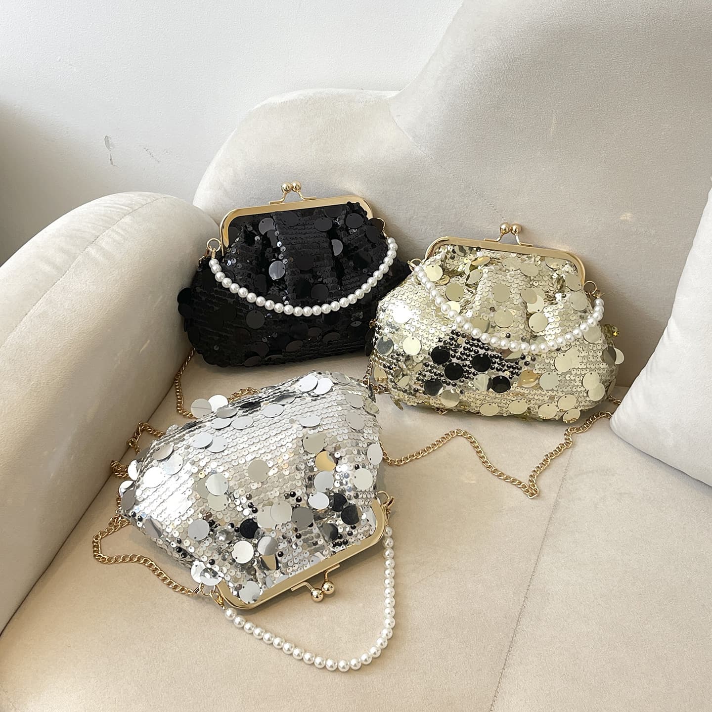 Elegant Vintage Textured Shoulder Bag 2026 Spring Handbag Simple Evening Bag New Crossbody Sequined Bag