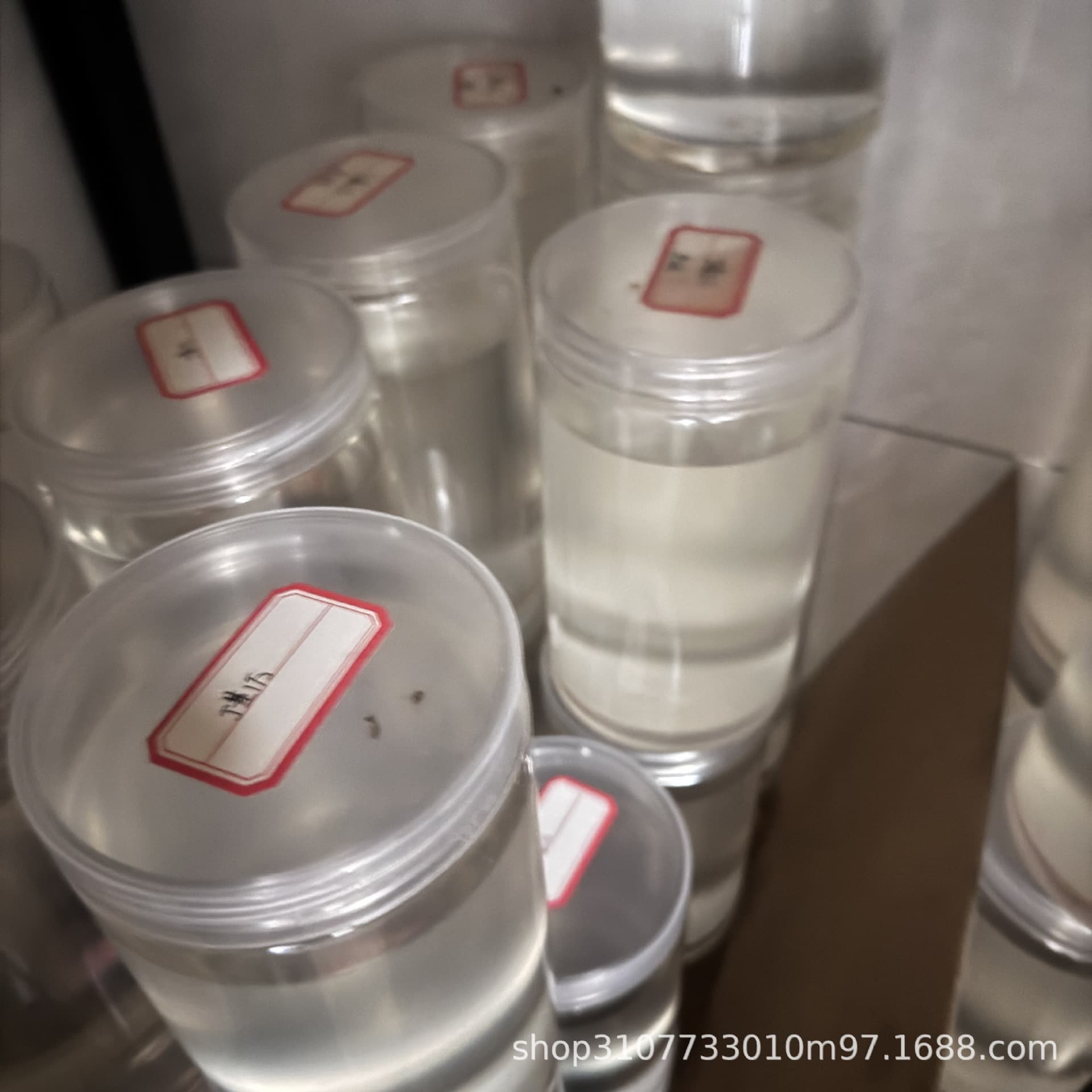 Liquid butyl rubber with 10,000 molecular weight, high fluidity, easy processing, ozone and weather resistance.