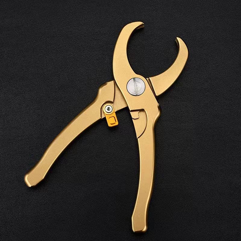 Limited offer at 99 yuan, exclusive for Douyin Qianchuan merchants, solid aviation aluminum tea tongs in gold finish.