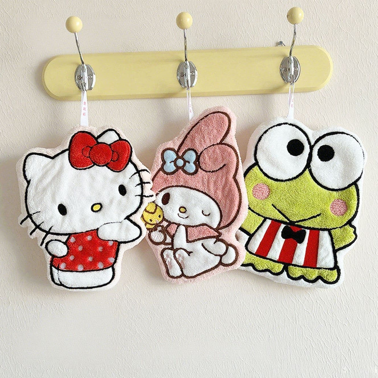 Cross-border wholesale Melody hand towel kitchen bathroom hanging small towel cute coral velvet handkerchief