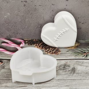 Z0225 Football Heart Soap Mold Desktop Decoration Cement Plaster Mold DIY Silicone Mold
